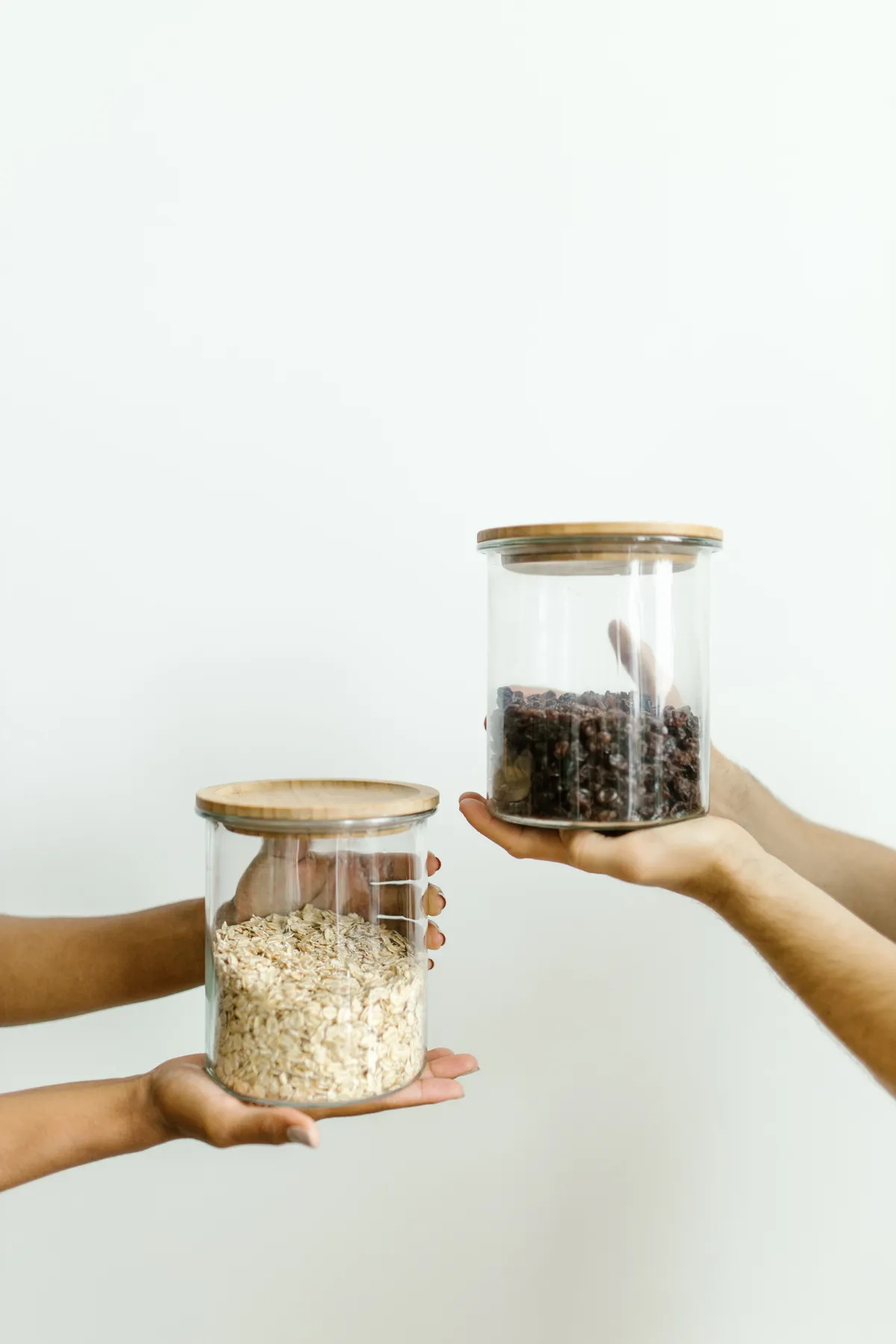 Beans and oats, sources of soluble and insoluble fiber