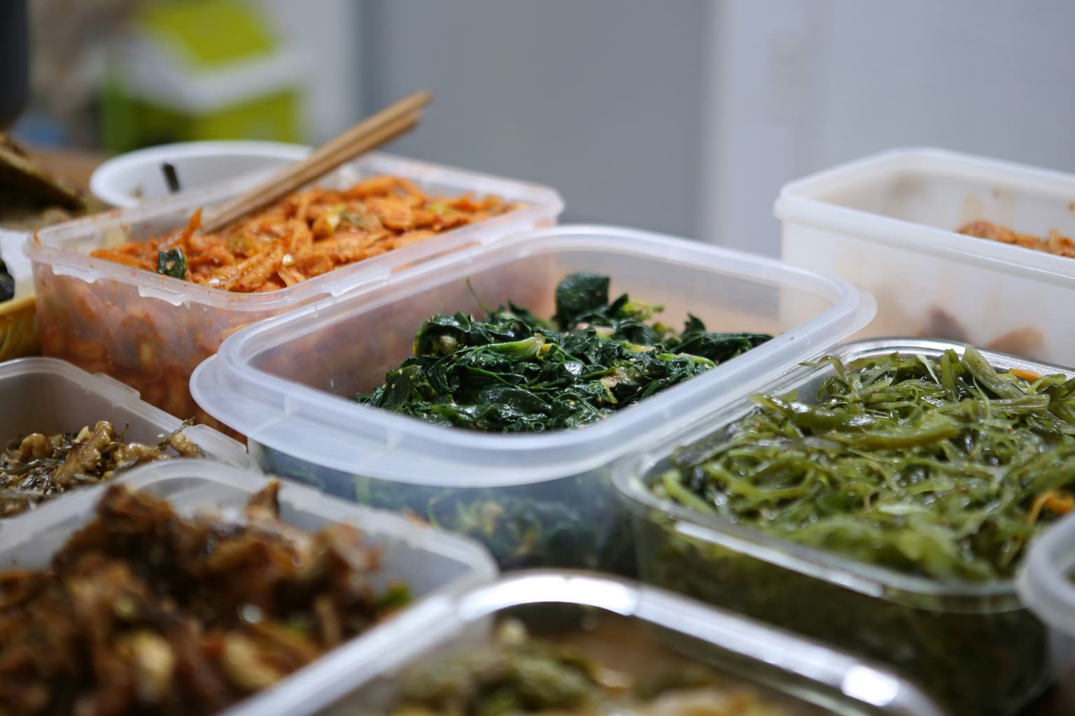 Illustration of three anchor meals for family meal planning