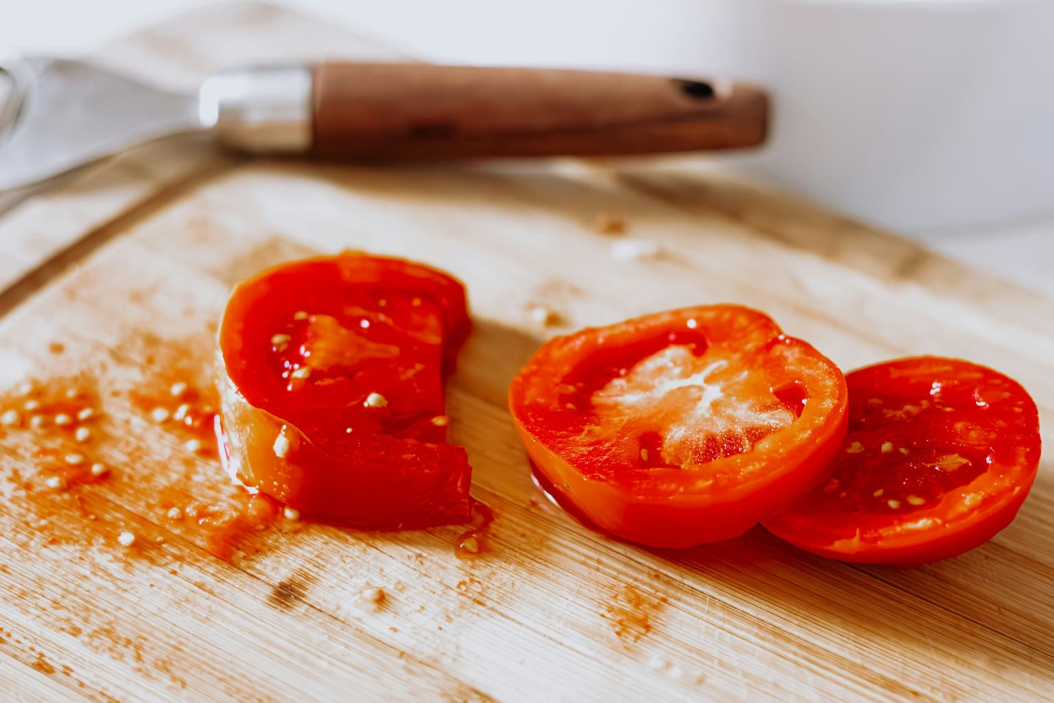 Cutting board with vegetables
