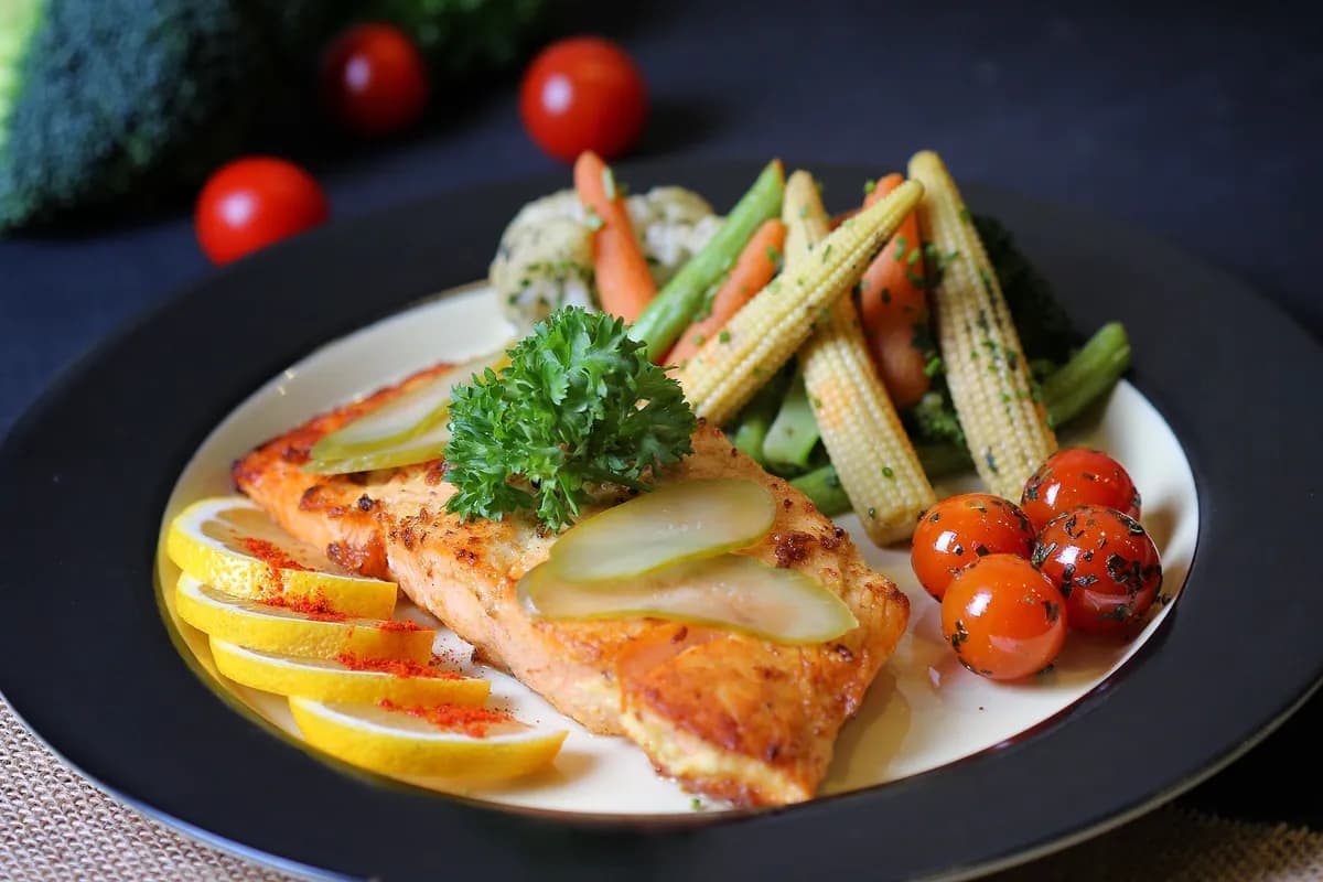 Balanced diabetes-friendly plate