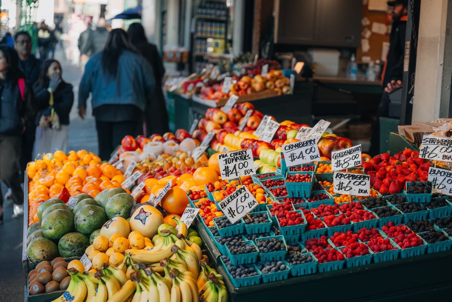 What's in Season in Ottawa: A Dietitian's Month-by-Month Guide
